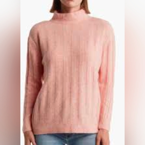 Elie Tahari Sweaters - Ellie Tahari Light Pink Cozy Mock Neck Sweater